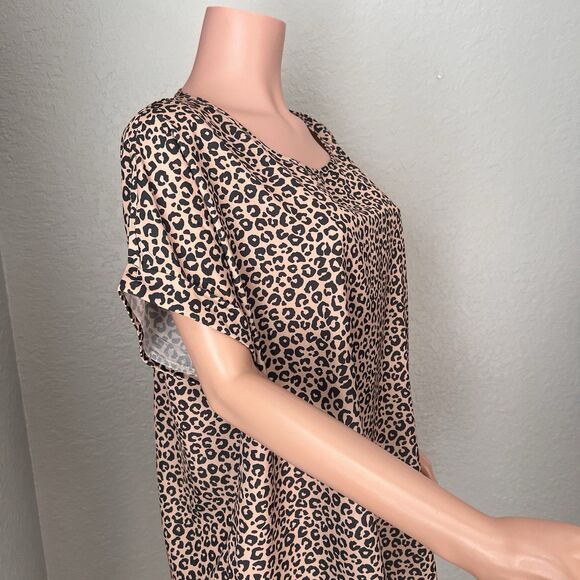 Good Times & Great Adventures Top Womens XL Leopard Cheetah Lightweigh Print #44 - Picture 6 of 9